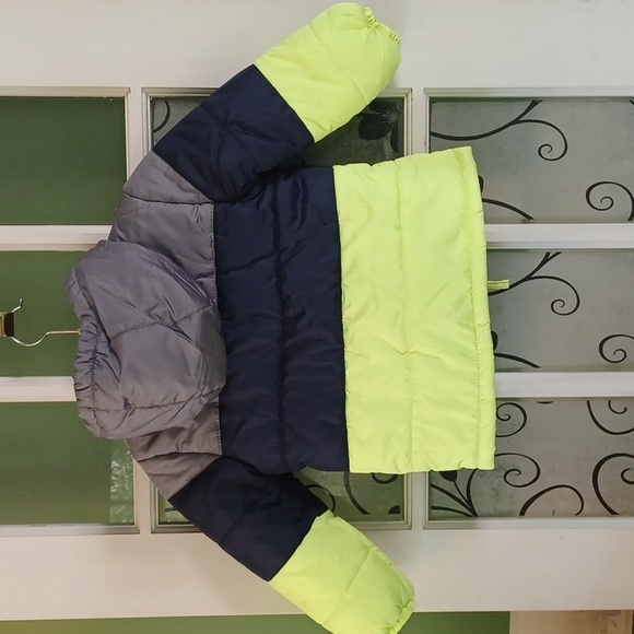 Oshkosh B"gosh jacket size S/4 - Picture 5 of 5